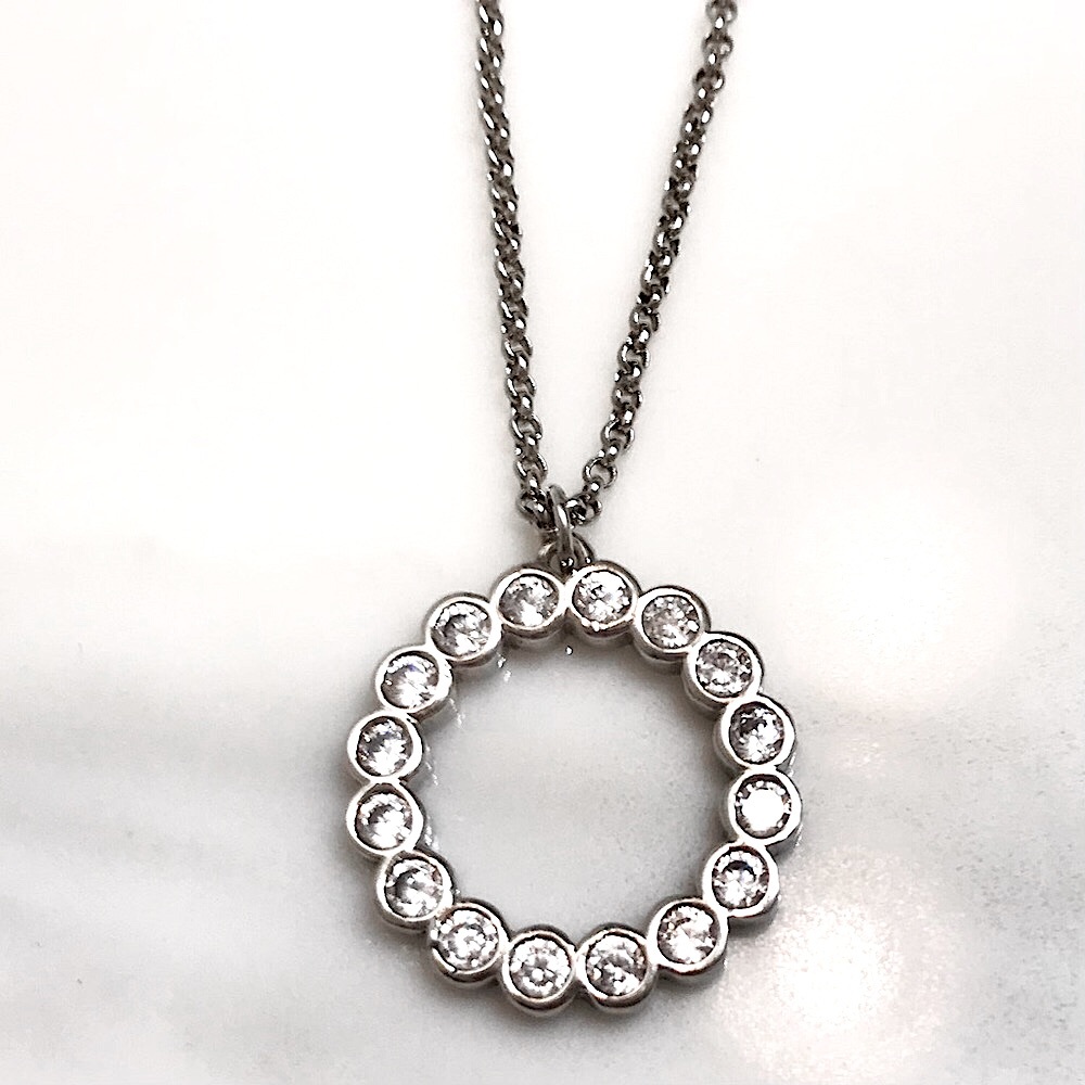 🆕🔥♠️KATE SPADE GORGEOUS FULL CIRCLE STERLING SILVER&CLEAR STUDS NECKLACE👀PICS - Picture 6 of 17
